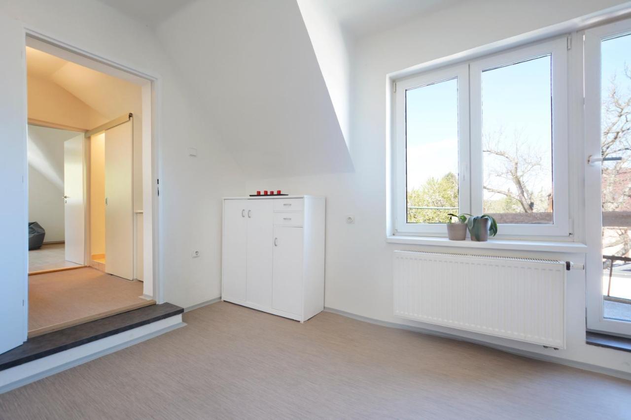 Apartmany Jevany Zewnętrze zdjęcie
