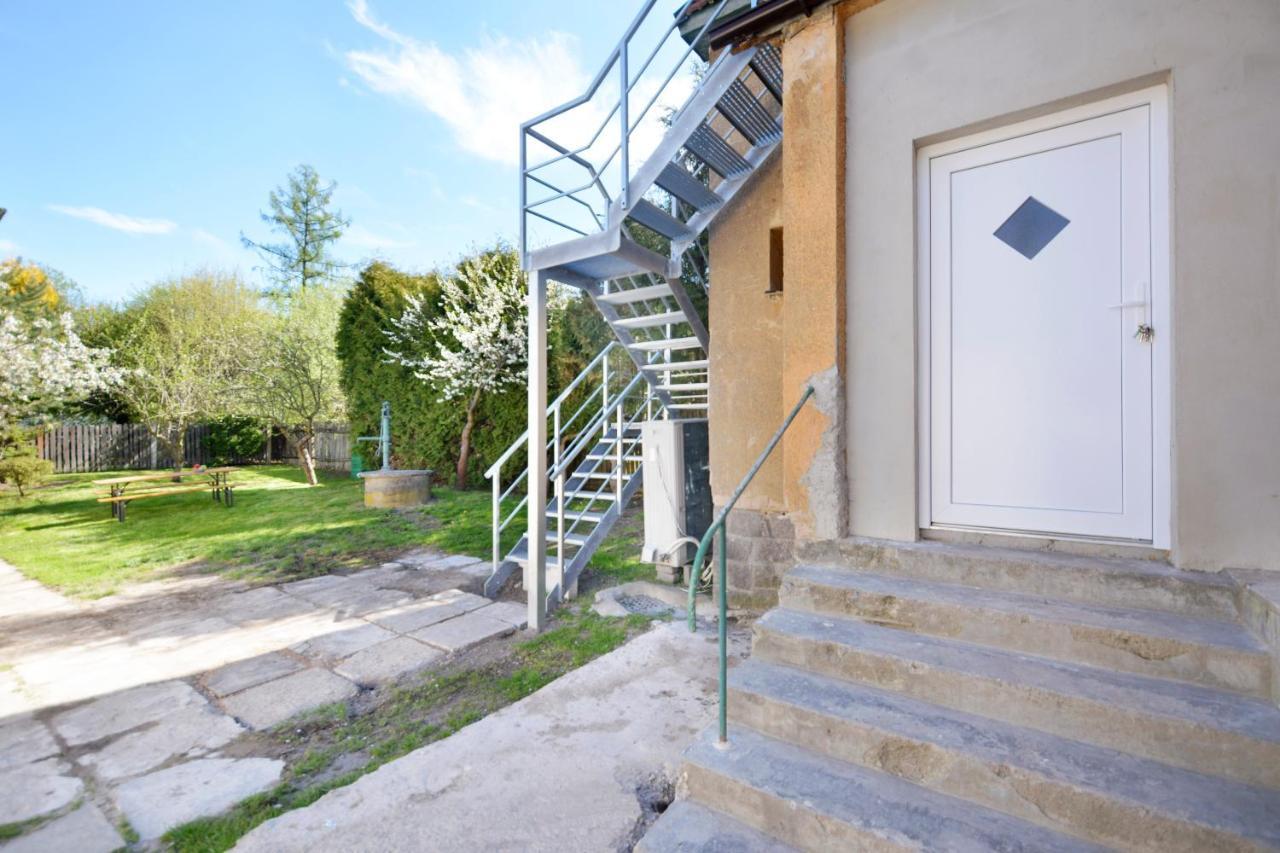 Apartmany Jevany Zewnętrze zdjęcie