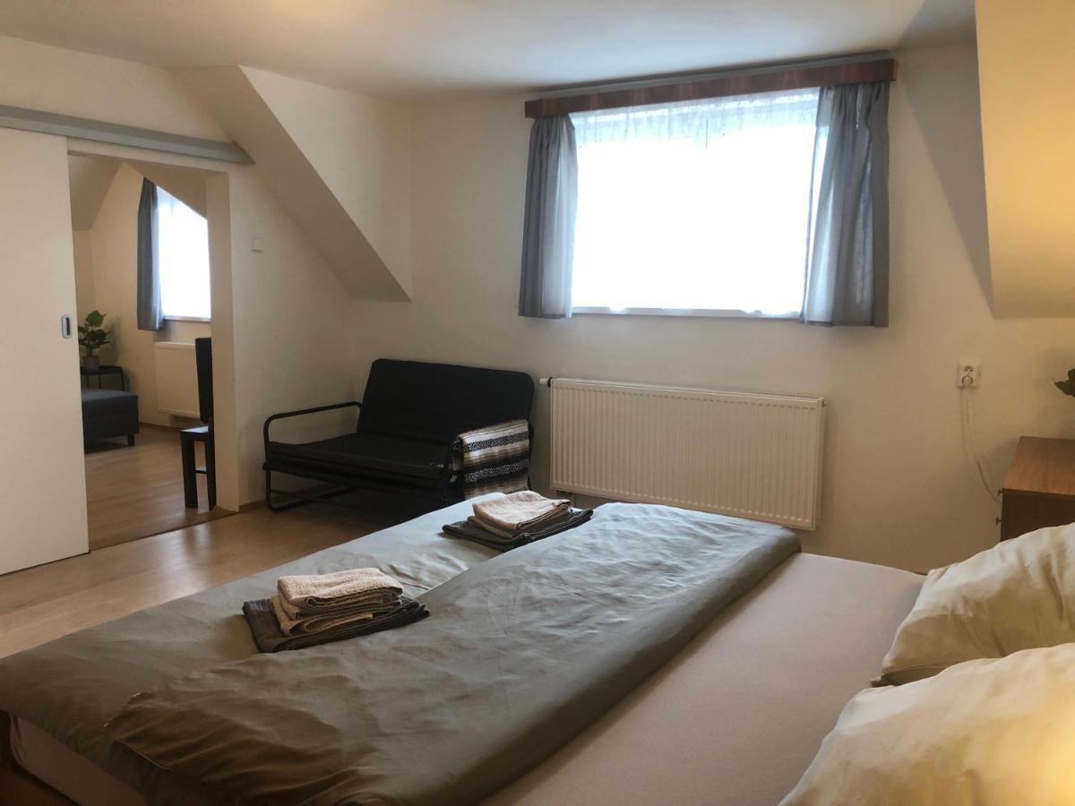 Apartmany Jevany Zewnętrze zdjęcie
