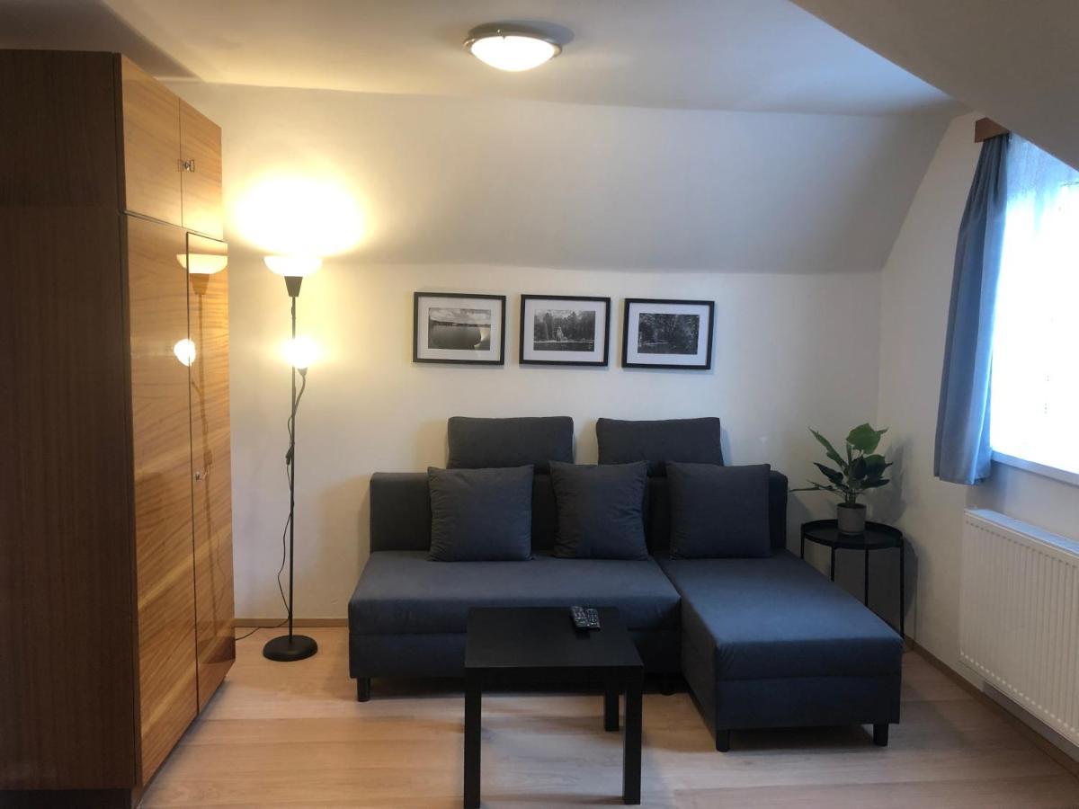 Apartmany Jevany Zewnętrze zdjęcie