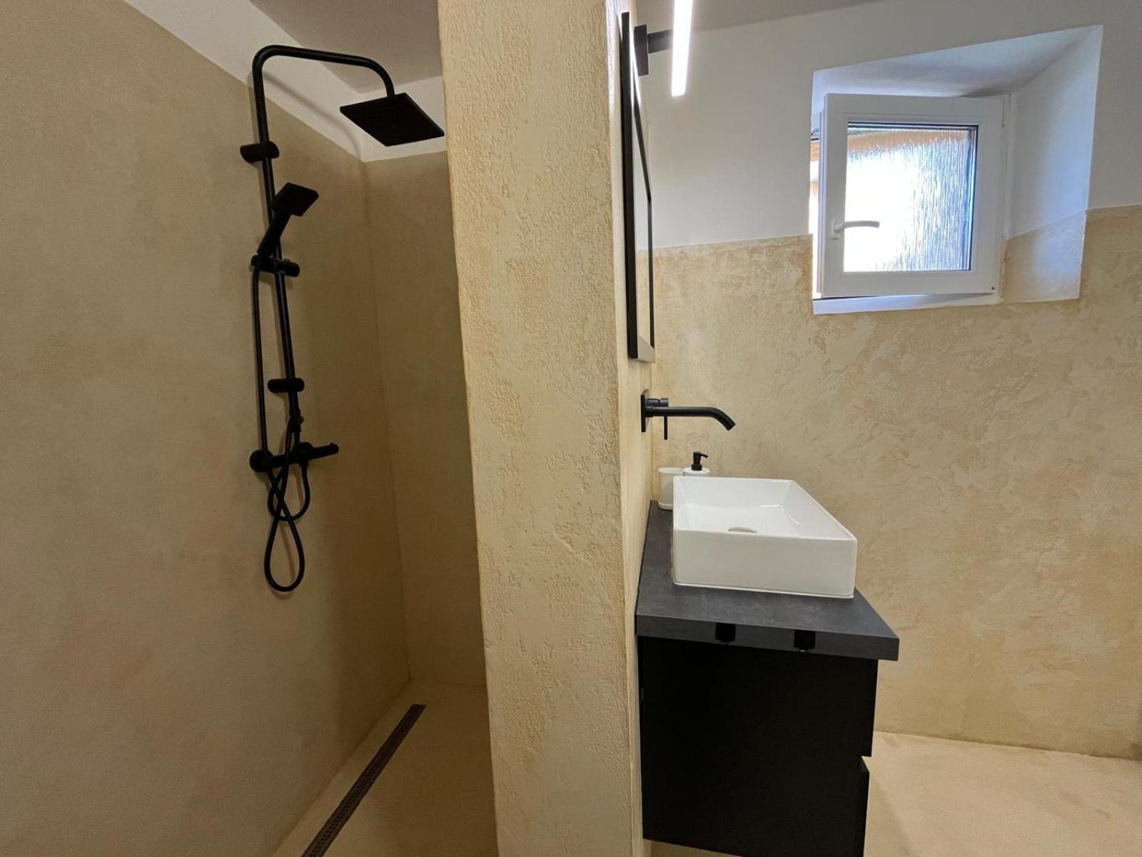 Apartmany Jevany Zewnętrze zdjęcie
